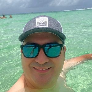 Meet your Posher, Erik